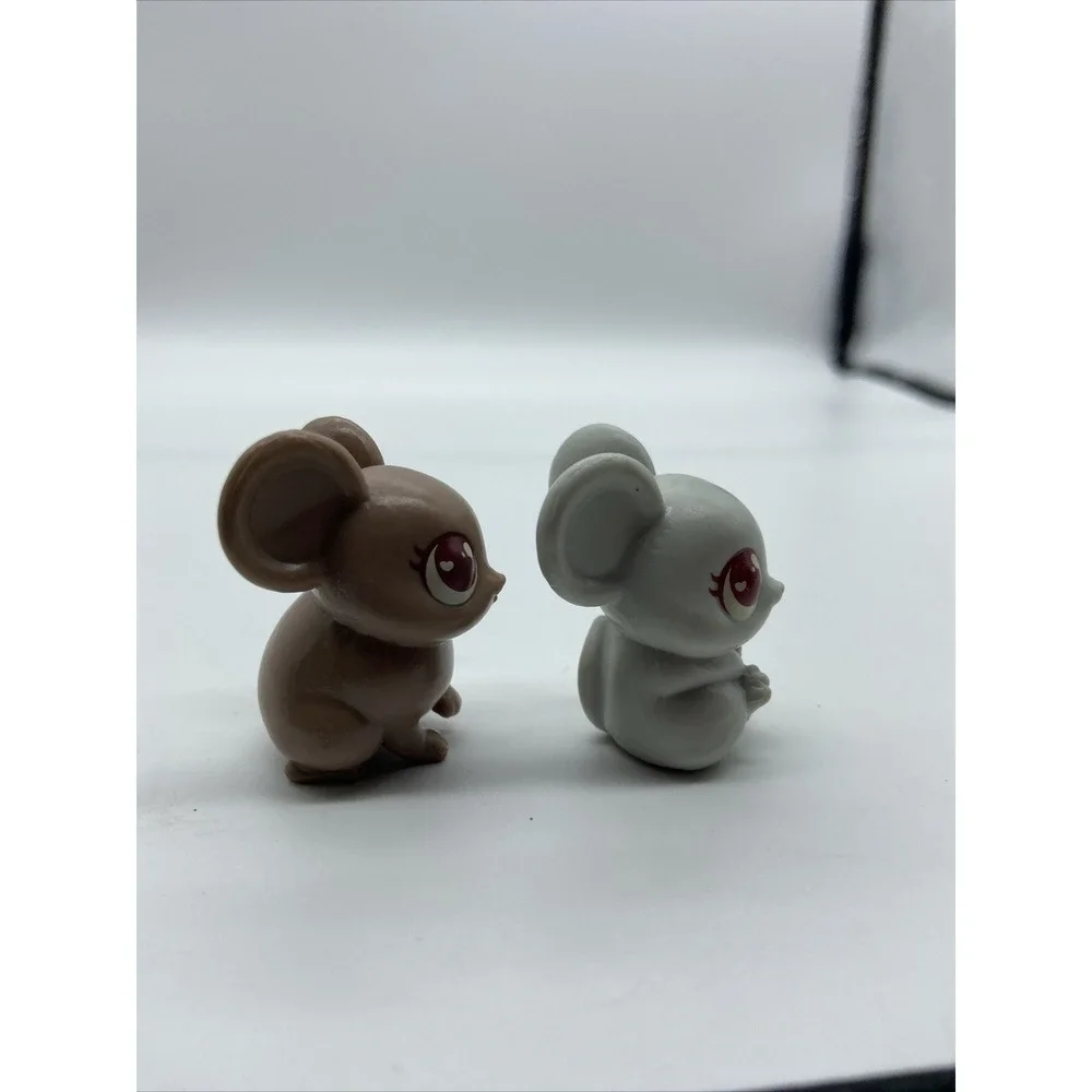 Little Live Pets Surprise Mouse Two Babies Gray Brown 1 1/2 Inches Tall